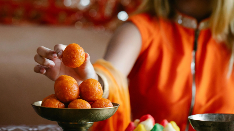 Navratri 2024: Tips to Maintain a Balanced Diet and Fitness Routine