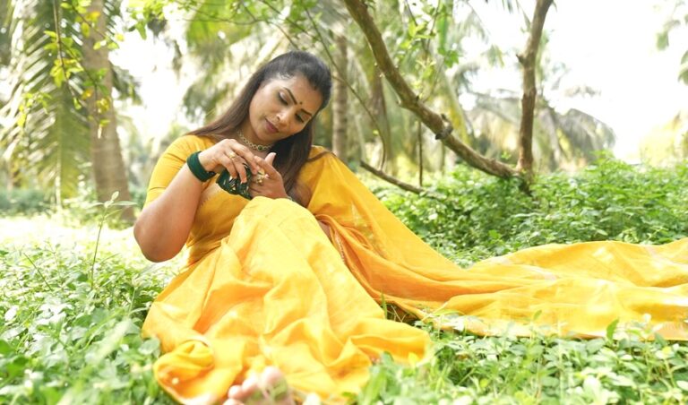 Duvvada Madhuri Biography: Age, Career, Marriage, First Husband, Children, Physical Appearance, Bigg Boss 9, Net Worth, and Controversies