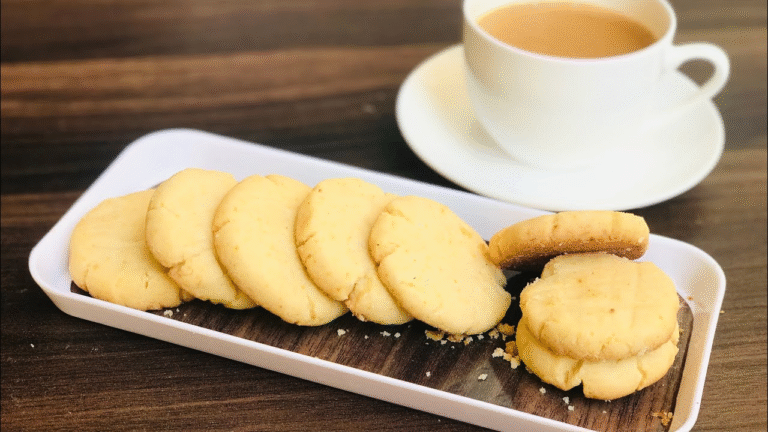 Is Chai-Biscuit Good for Health? Here’s What a Dietitian Has to Say