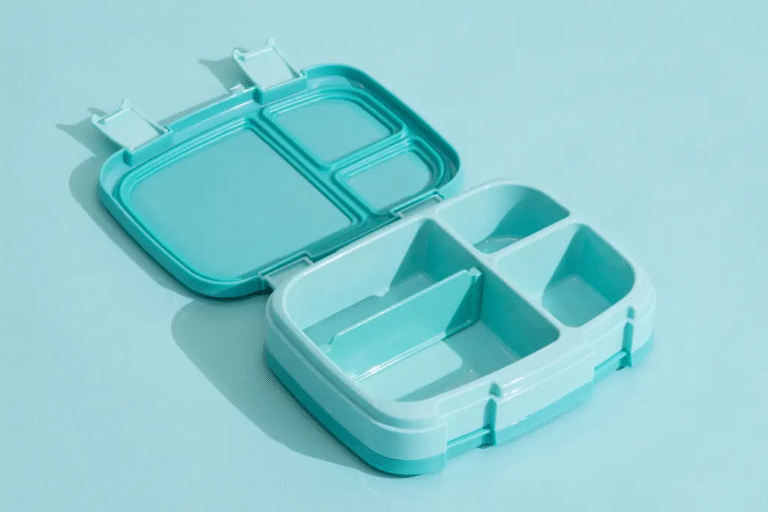 The Hidden Health Risks of Using Plastic Lunch Boxes